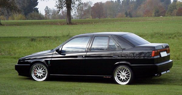 File:Alfa Romeo 155 (photo by Serge Zinnsee).jpg