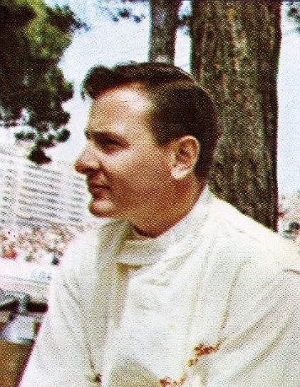 File:Bruce McLaren en 1966.jpg