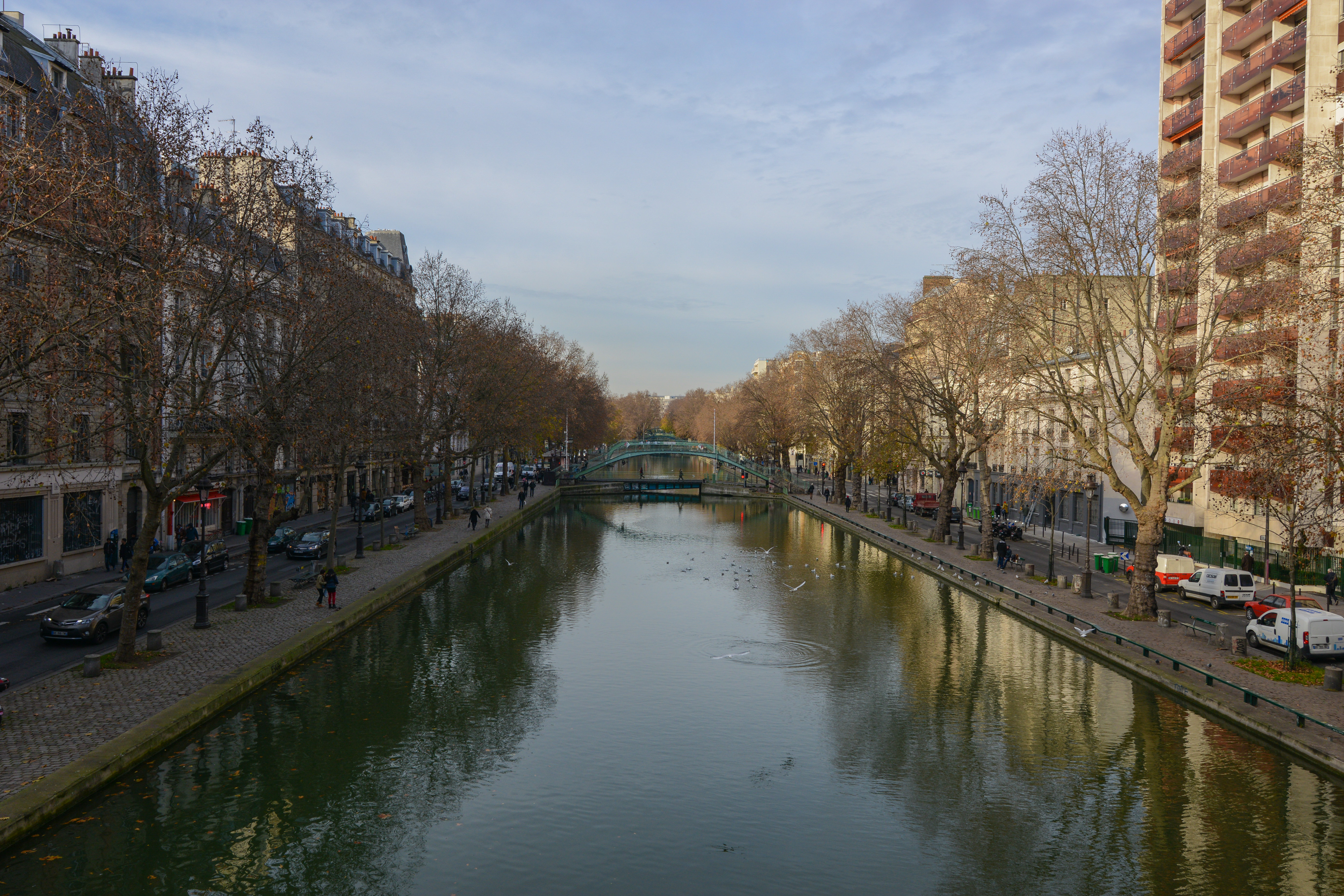 Мартэн. Вид на канал сен-Мартен. Canal Saint-Martin. Plante pour tous canal St Martin.