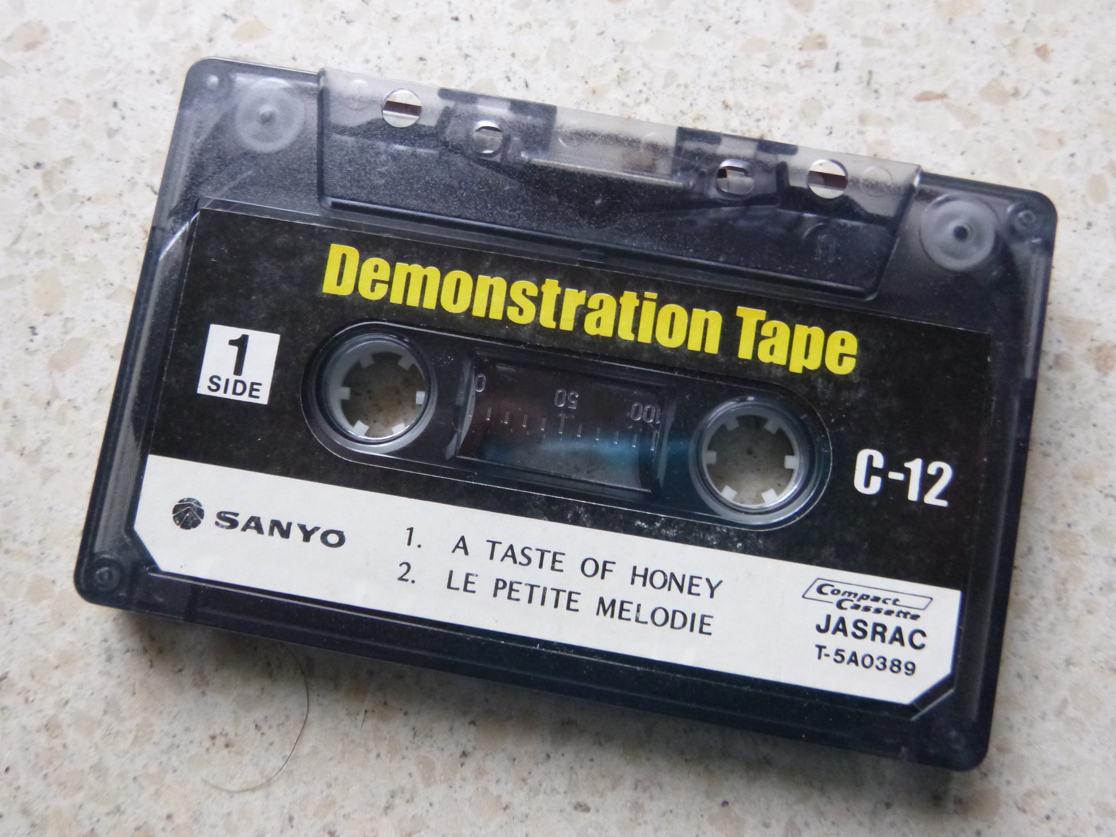 File:Cassette audio 2017 001.jpg - Wikimedia Commons