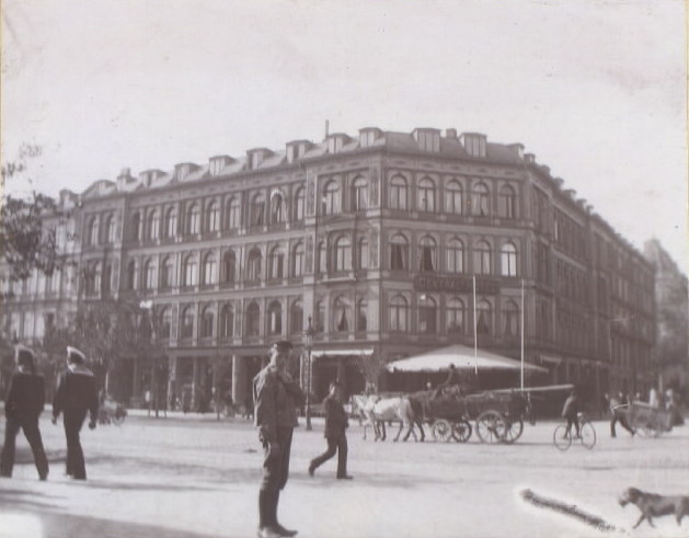 File:Central Hotel ca 1897.jpg