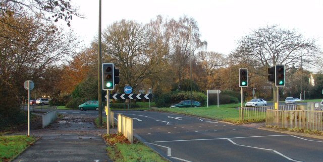 File:Cheals Roundabout. Junction of A23 and A2220, Crawley West Sussex - geograph.org.uk - 88966.jpg