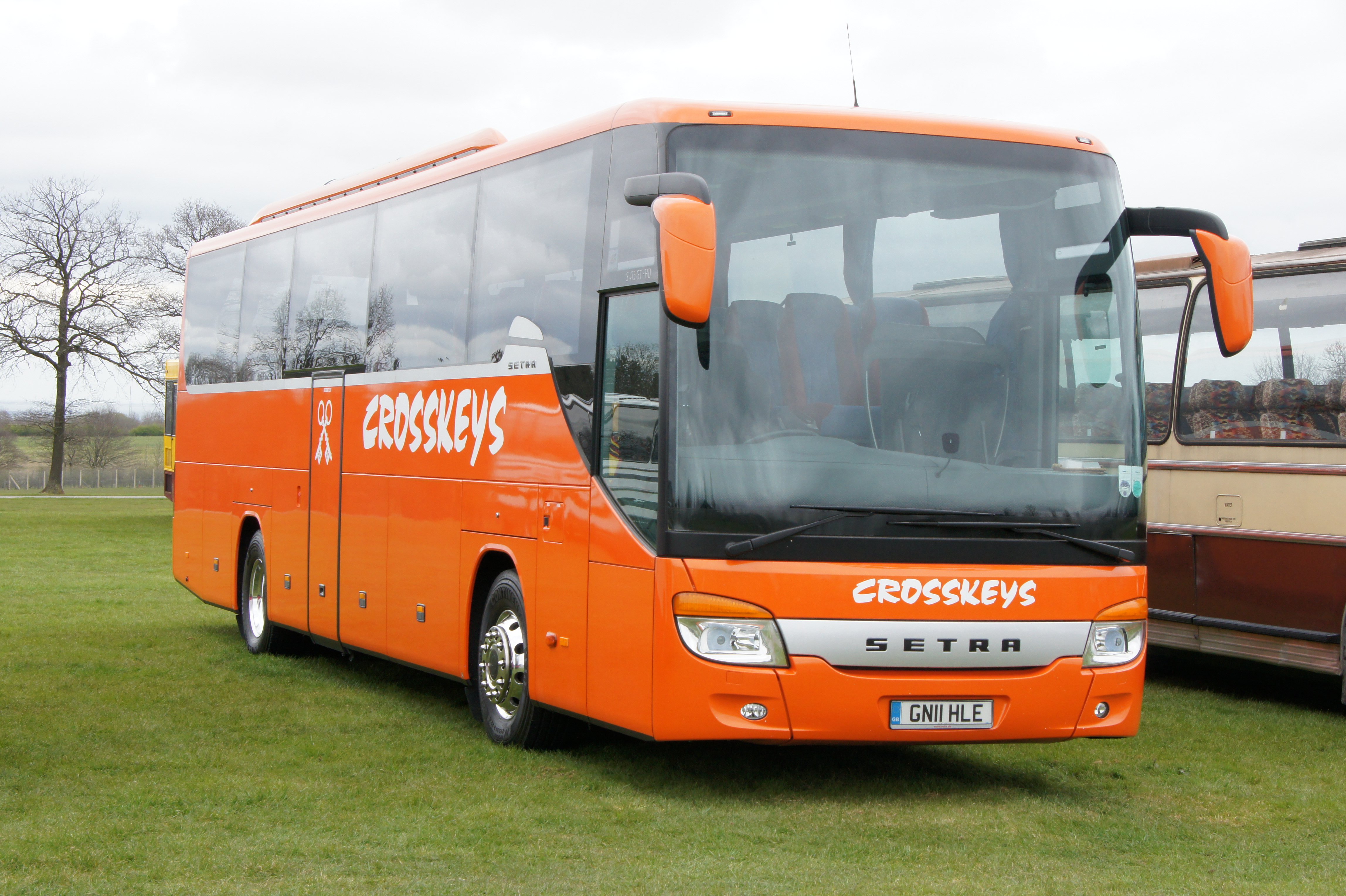 Hijsen Slink Uitverkoop File:Crosskeys Coaches coach (GN11 HLE), M&D and EK 60 rally.jpg -  Wikimedia Commons