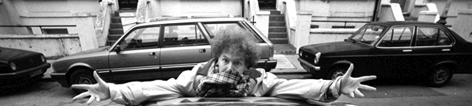 File:Fabulous car and malcolm mclaren 1992 martyn goodacre 03 cropped.jpg