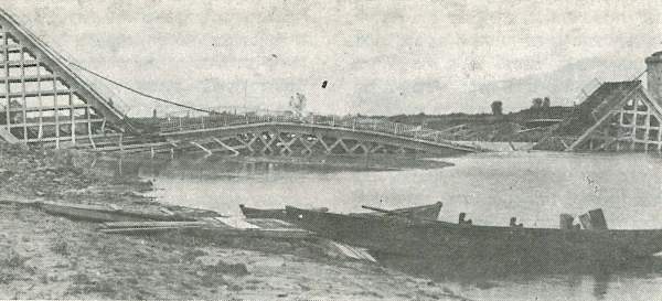 File:Former Bender bridge after its destruction in WWI.jpg