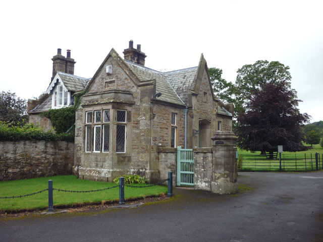 Gate Lodge, Whittington Hall (geograph 2061287)