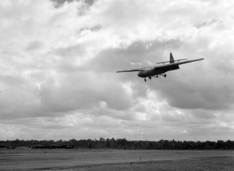 File:Horsa glider landing in Cornwall on way to Africa 1943.jpg