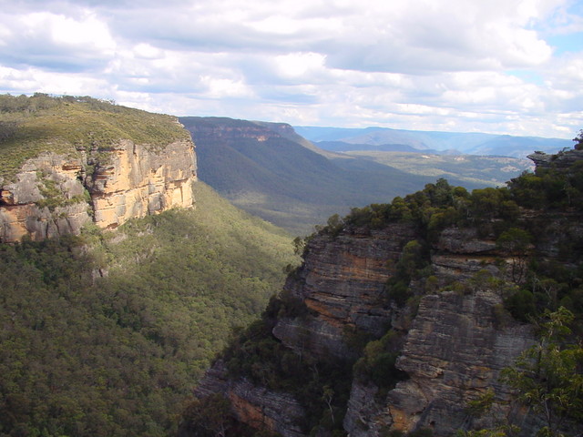 Six Foot track  NSW National Parks