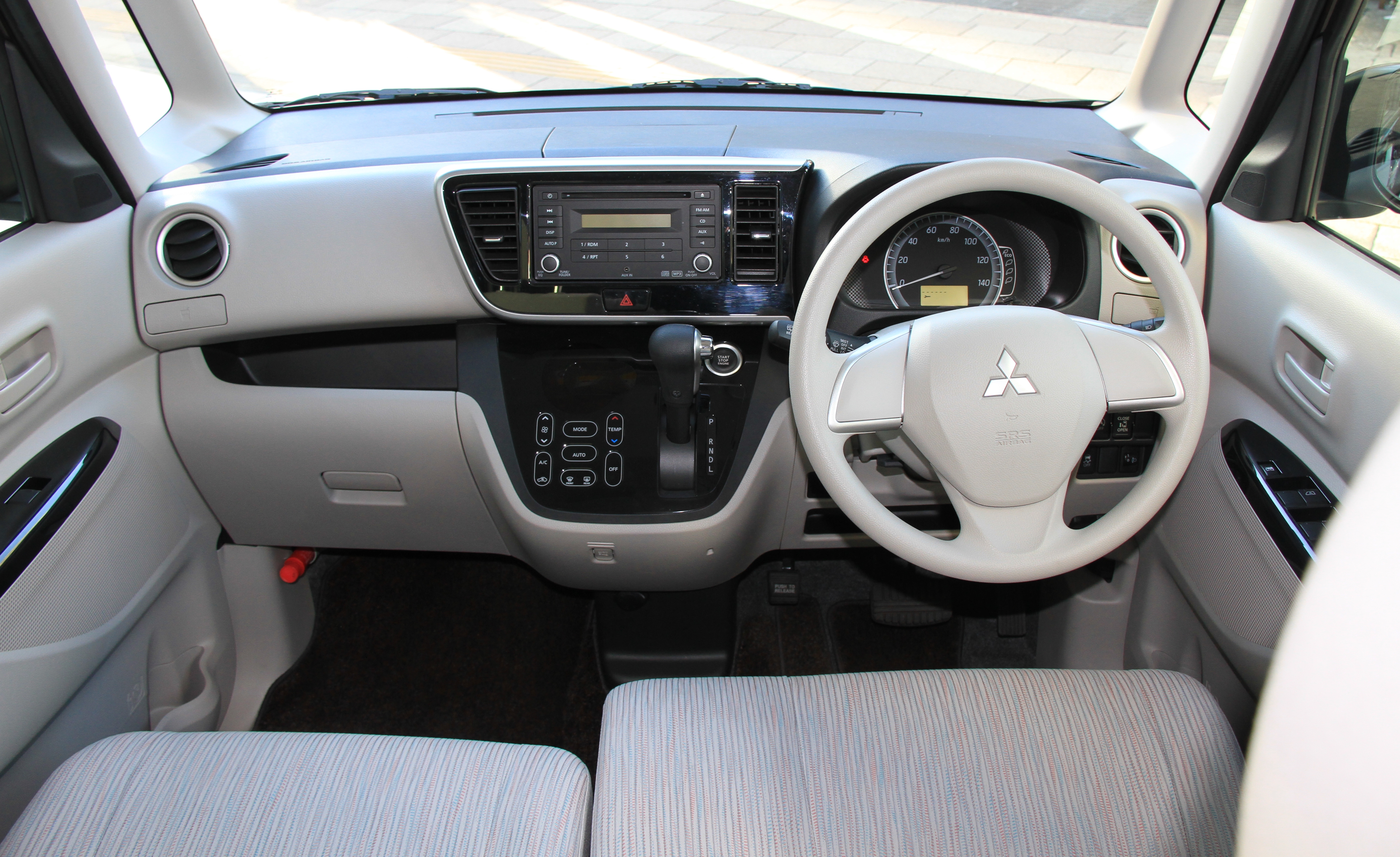 File Mitsubishi Ek Space G Interior Jpg Wikimedia Commons