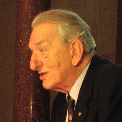 File:Oláh György előadása 8299 cropped.JPG