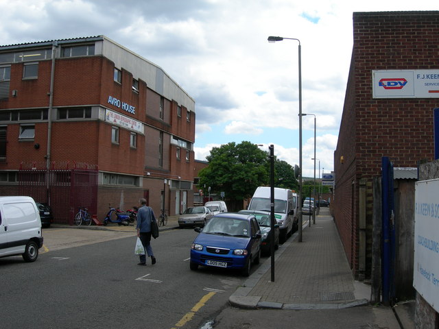 File:Palmerston Way, SW8 - geograph.org.uk - 213129.jpg