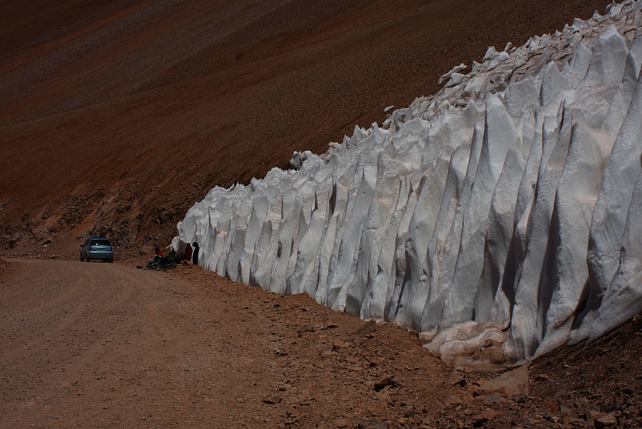 Archivo:Penitentes en Ruta 150, Agua Negra, San Juan.jpg - Wikipedia, la  enciclopedia libre