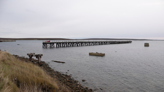 File:Pier to nowhere, Lyness - geograph.org.uk - 1030914.jpg