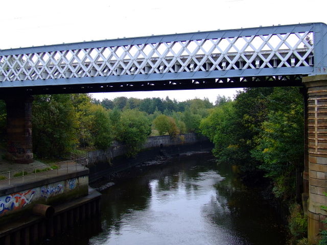 File:Railway bridge at Partick (Geograph 2112393 by Thomas Nugent).jpg