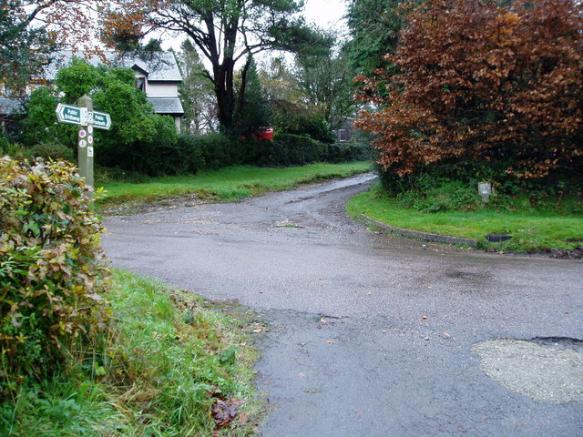 File:Seaview Road - geograph.org.uk - 1066539.jpg