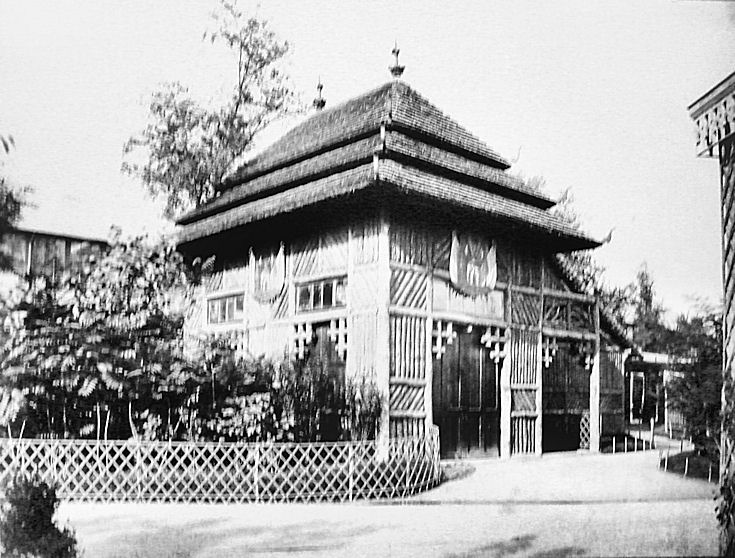 File:Siamese elephant pavillon French expo 1867.jpg