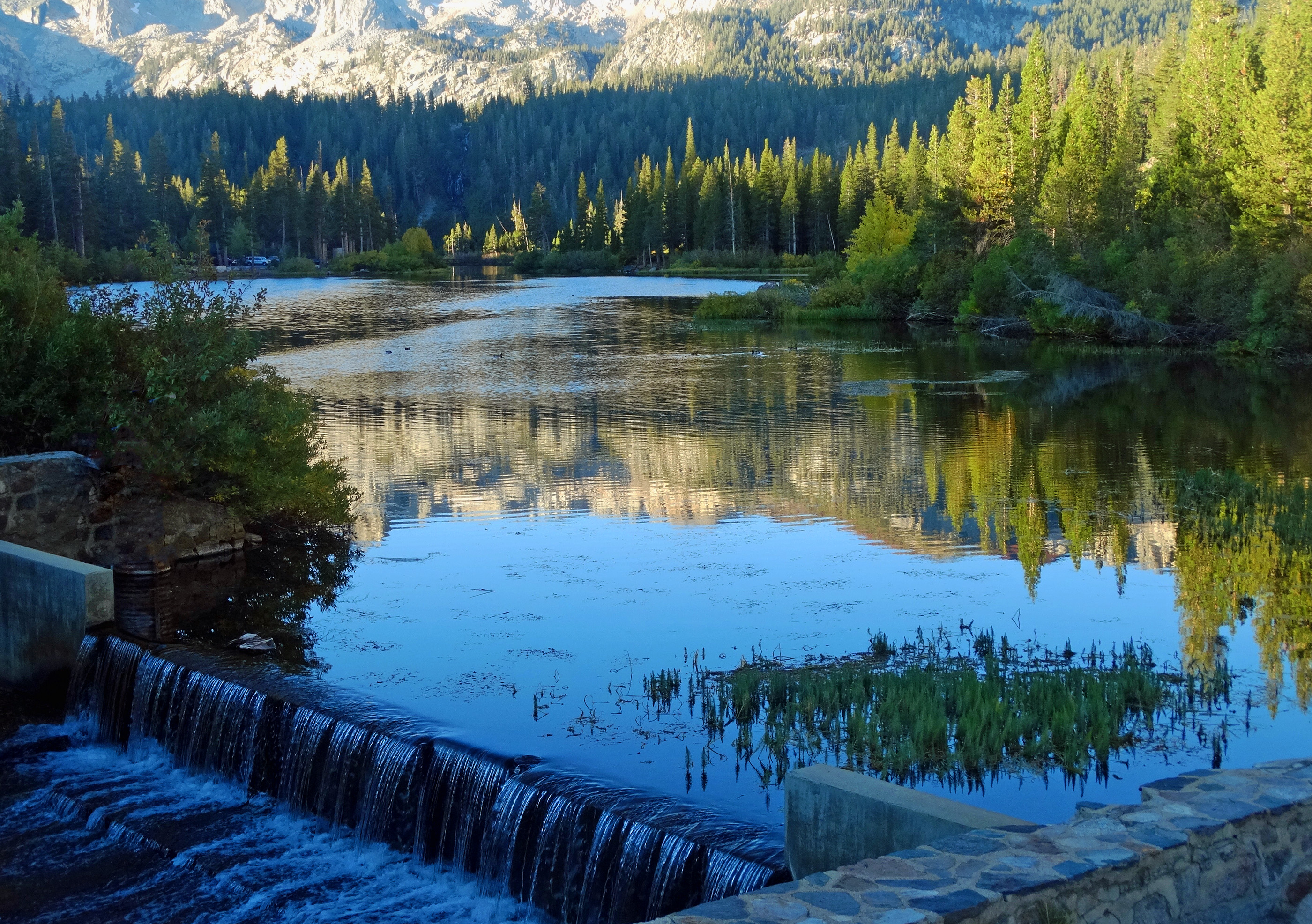 Твин Лейкс Калифорния. Твин Лейкс резерв. Twin Lakes California HD. Crowley Lake.