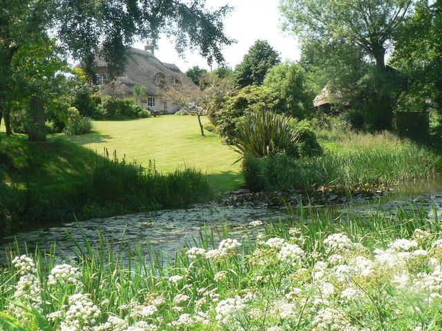 Throop, the Stour and Throop Mill Cottage - geograph.org.uk - 836426