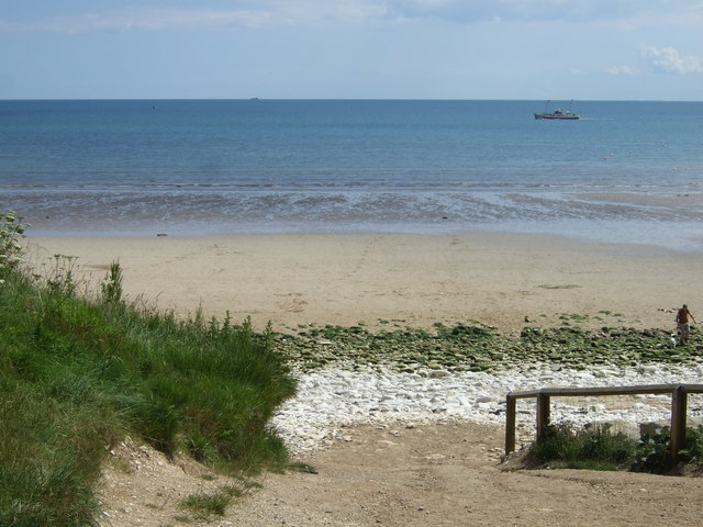 Track onto beach, Dykes End - geograph.org.uk - 4051281