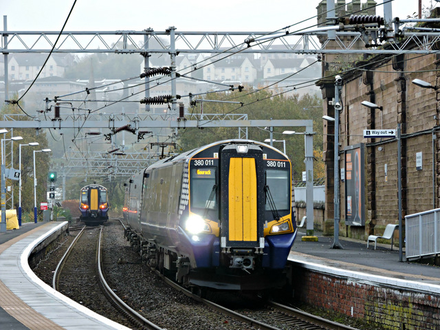 File:Trains at Greenock Central station - geograph.org.uk - 4752613.jpg