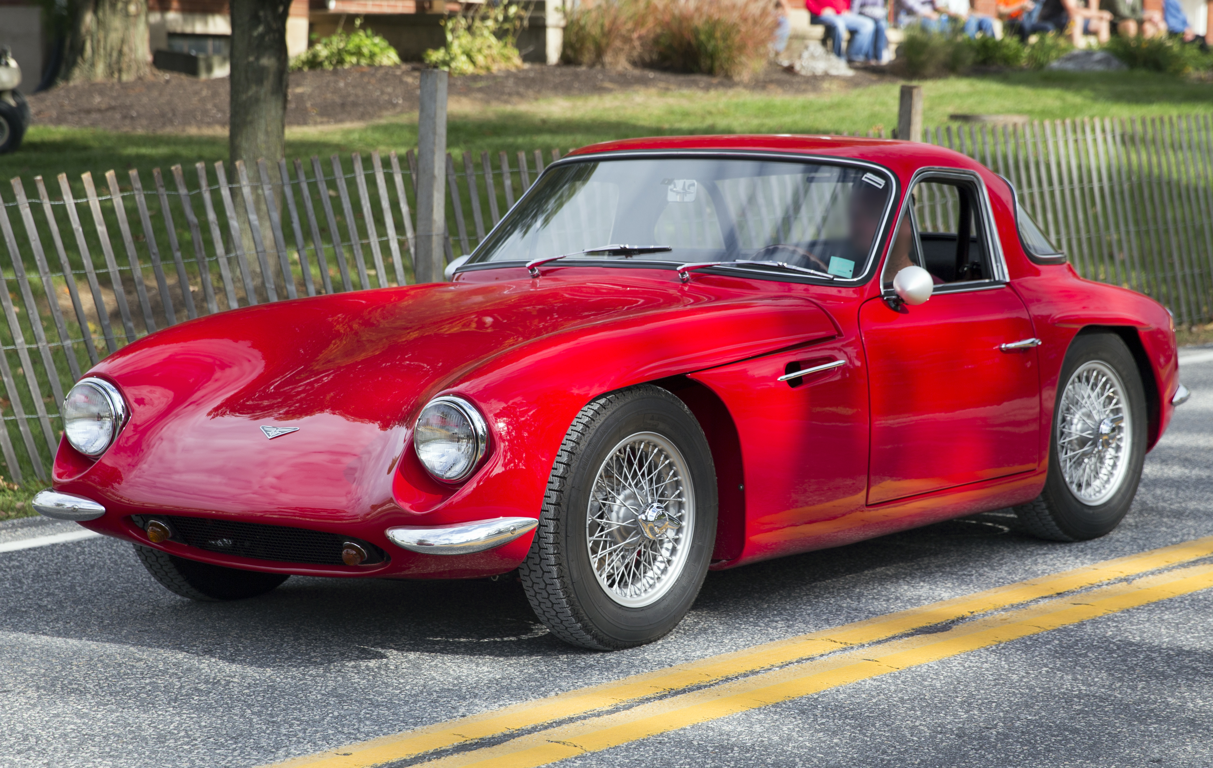 Reparación y restauración de un coche TVR Grantura Vixen MK2 1800