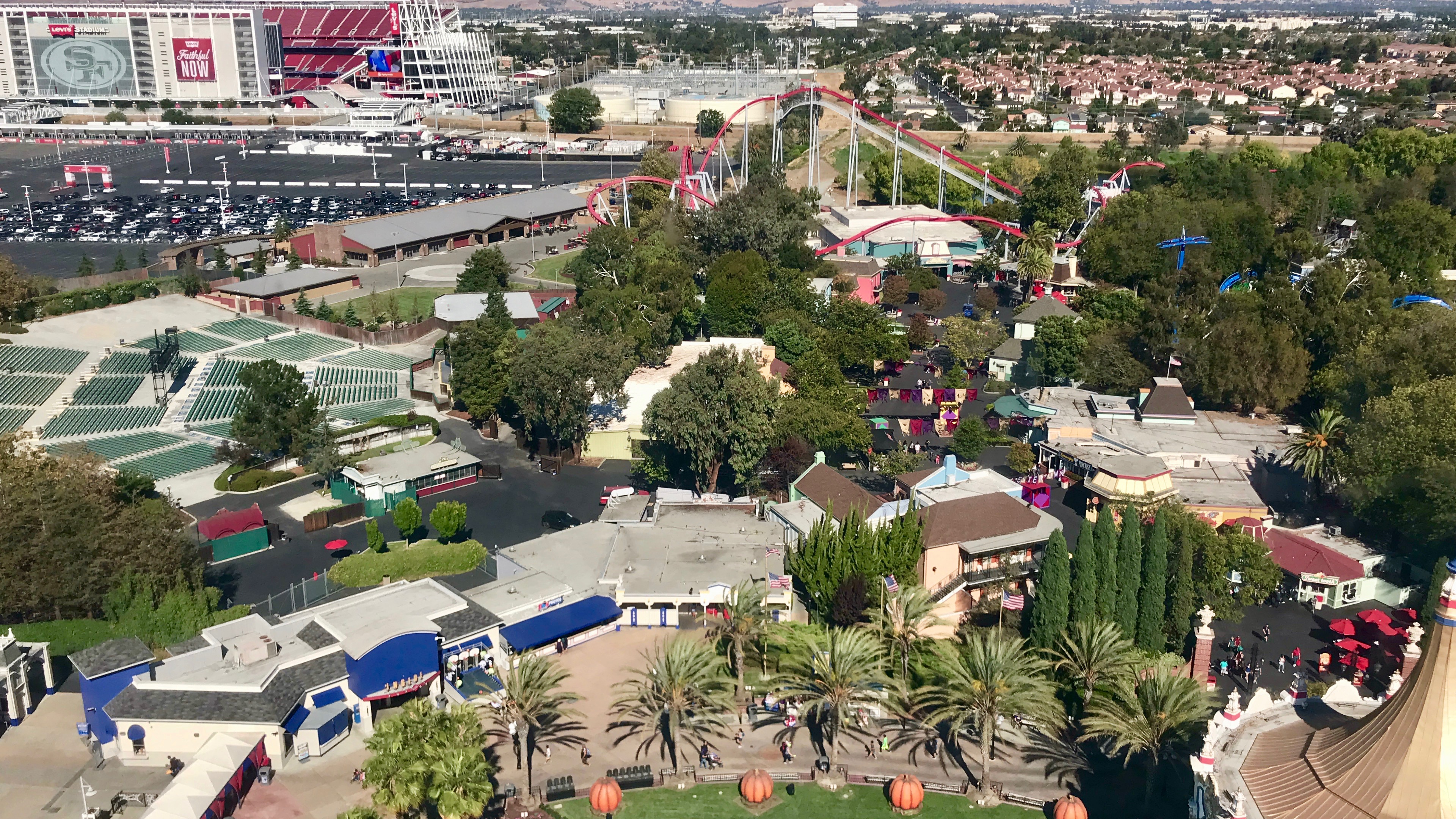 File:Aerial view of California's Great Adventure and Levi's Stadium  (4020).jpg - Wikimedia Commons