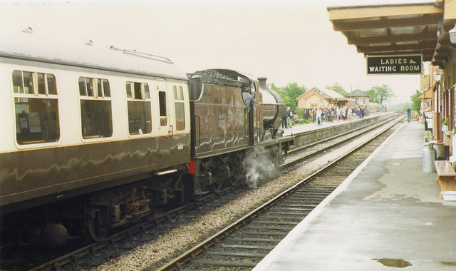 File:Arrival at Bishop's Lydeard - geograph.org.uk - 299532.jpg