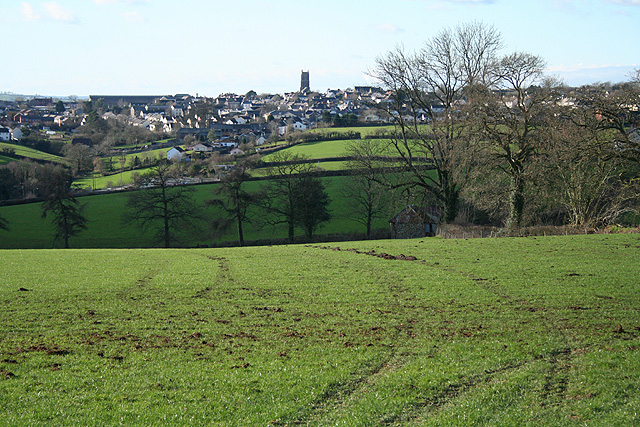 File:Bishop's Nympton, towards South Molton - geograph.org.uk - 320036.jpg