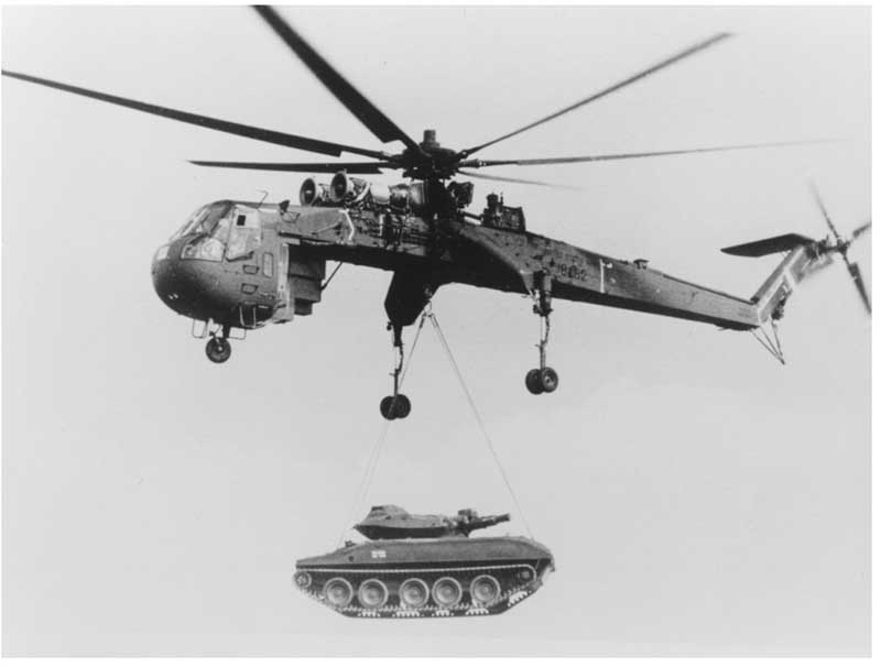 File:USAF helicopters training for Son Tay raid 1970.jpg - Wikimedia Commons