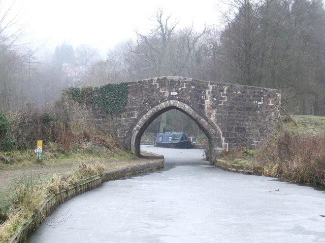 File:Cherryeye Bridge and Frozen Canal - geograph.org.uk - 1116992.jpg