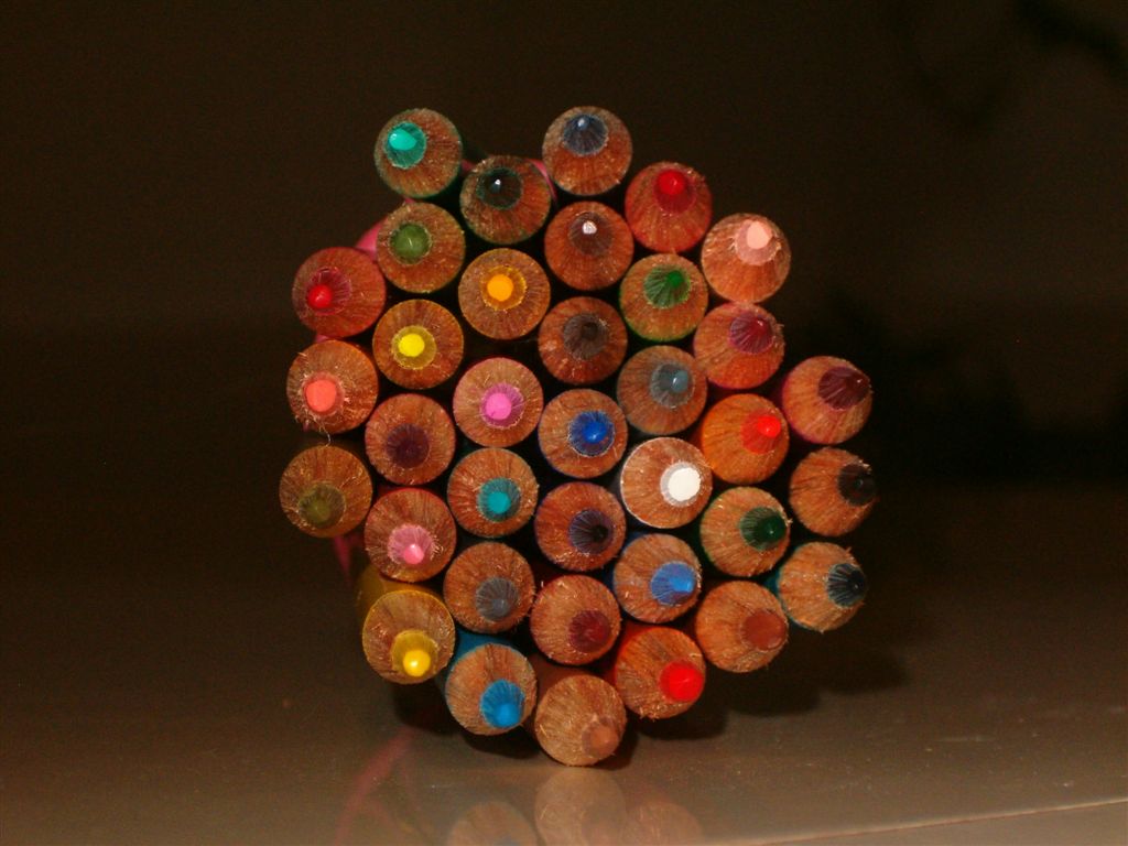 File:Colored-Pencils.jpg - Wikipedia