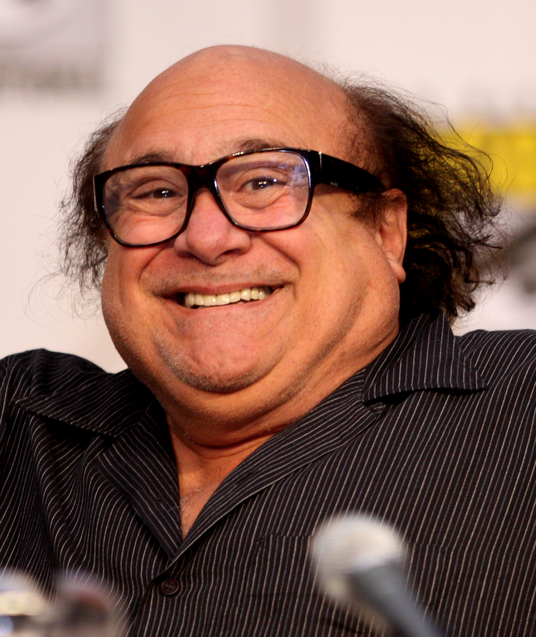 Danny DeVito - Wikipedia