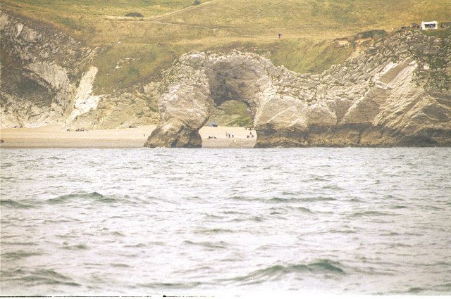 File:Durdle Door - geograph.org.uk - 135469.jpg