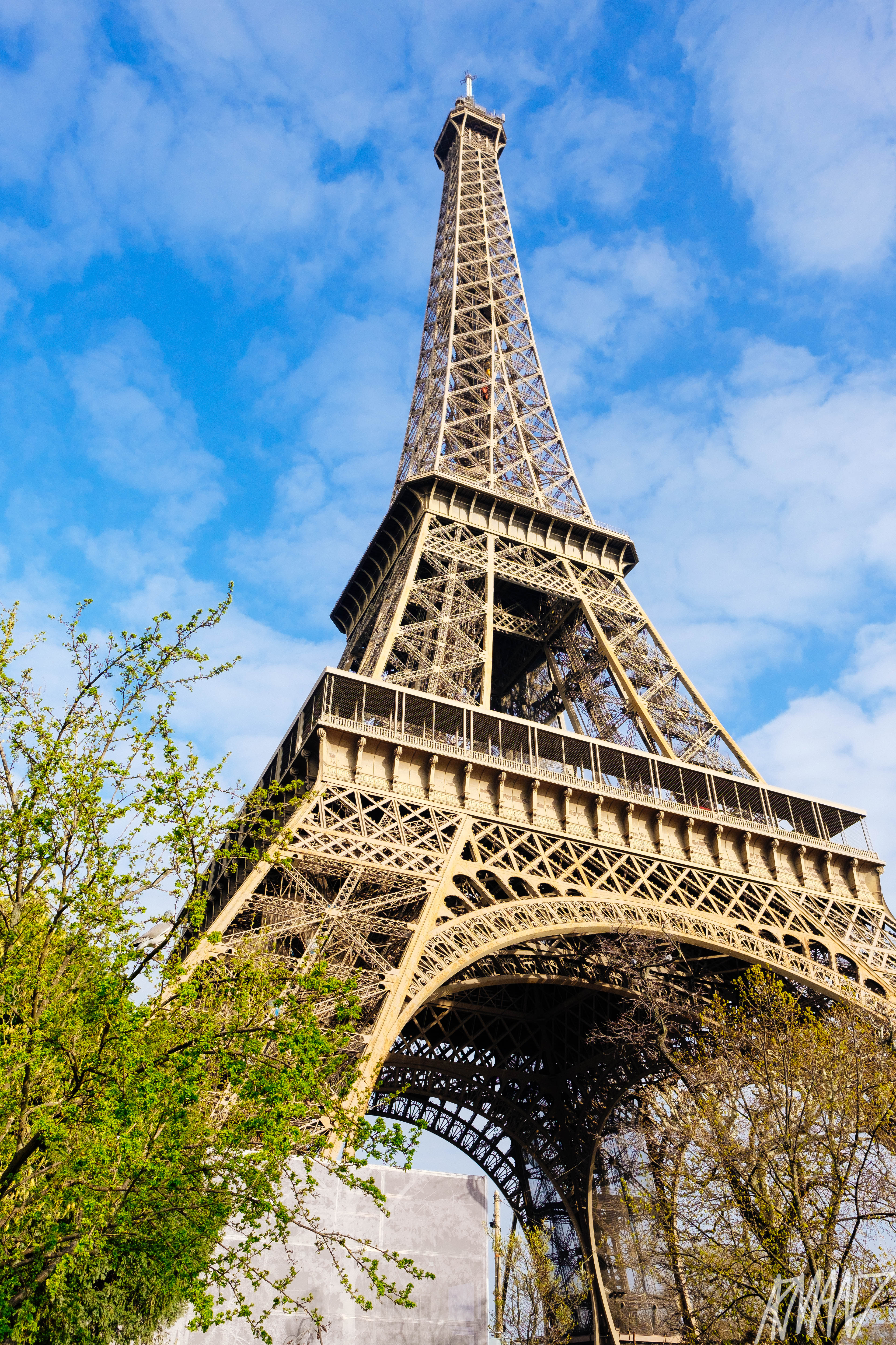 File:Eiffel Tower, Paris (47547377332).jpg - Wikimedia Commons