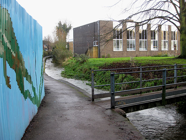 File:Footbridge over the Rudhall Brook - geograph.org.uk - 1620232.jpg