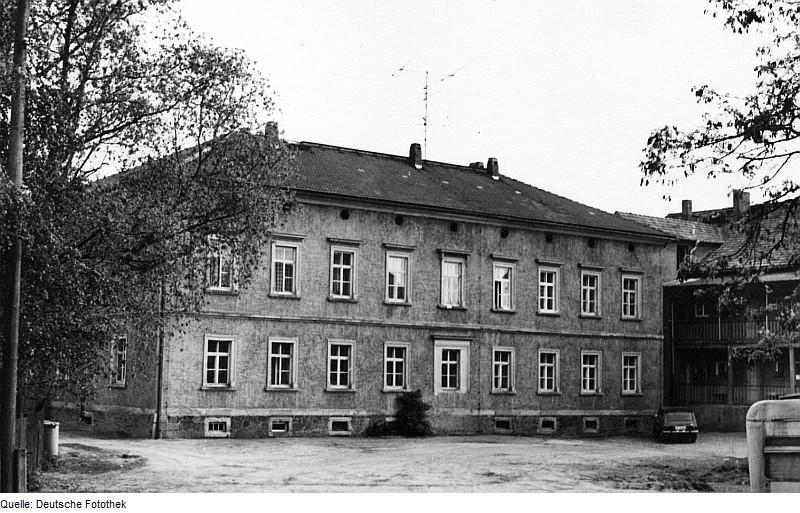 File:Fotothek df rp-c 0460029 Triebischtal-Robschütz. Ehem. Gut, zu dem die Mühle am Ziegenmarkt gehörte.jpg