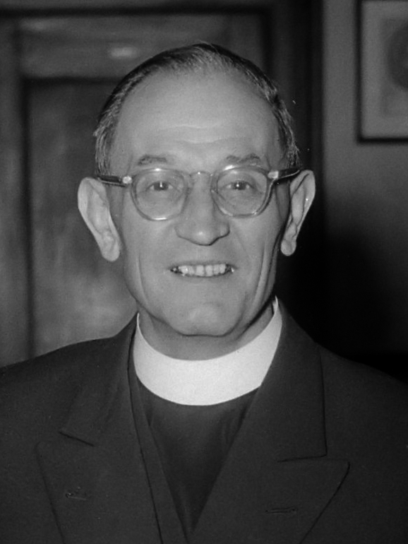 Niemöller at [[Grote or Sint-Jacobskerk (The Hague)|St. James' Church]], [[The Hague]],<br> in May 1952
