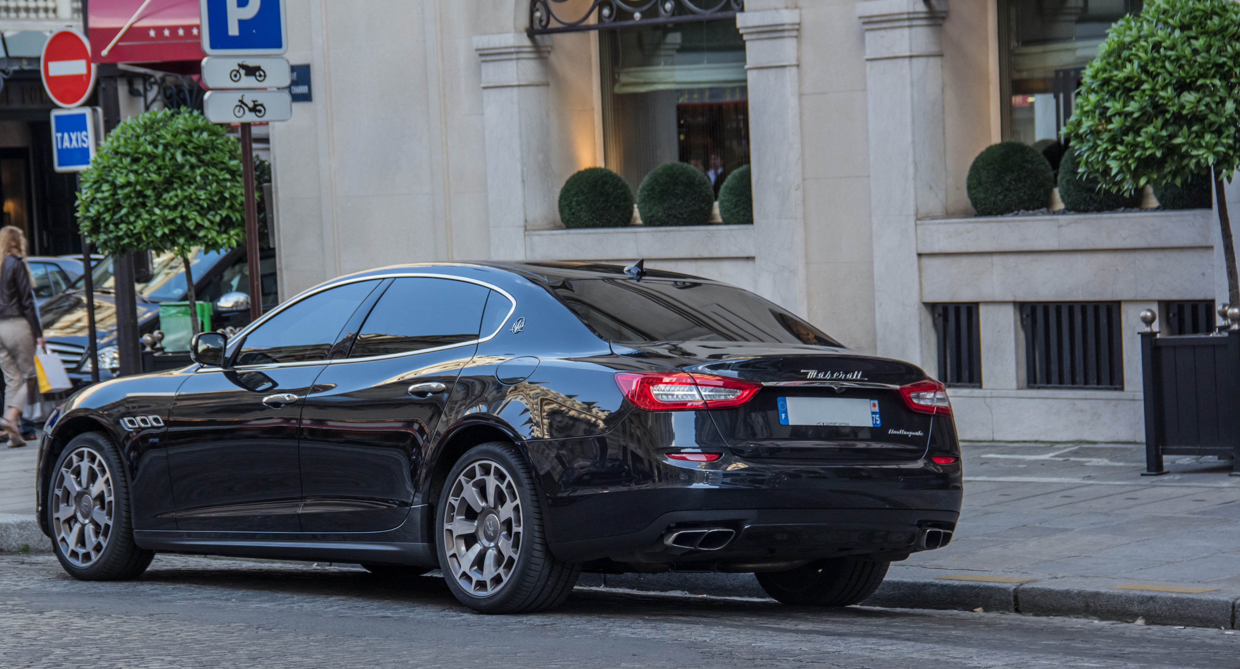 Maserati Quattroporte решетка