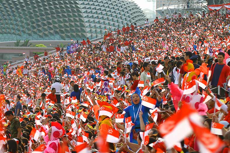 Tập tin:NationalDayParade-Esplanade-20070809.jpg