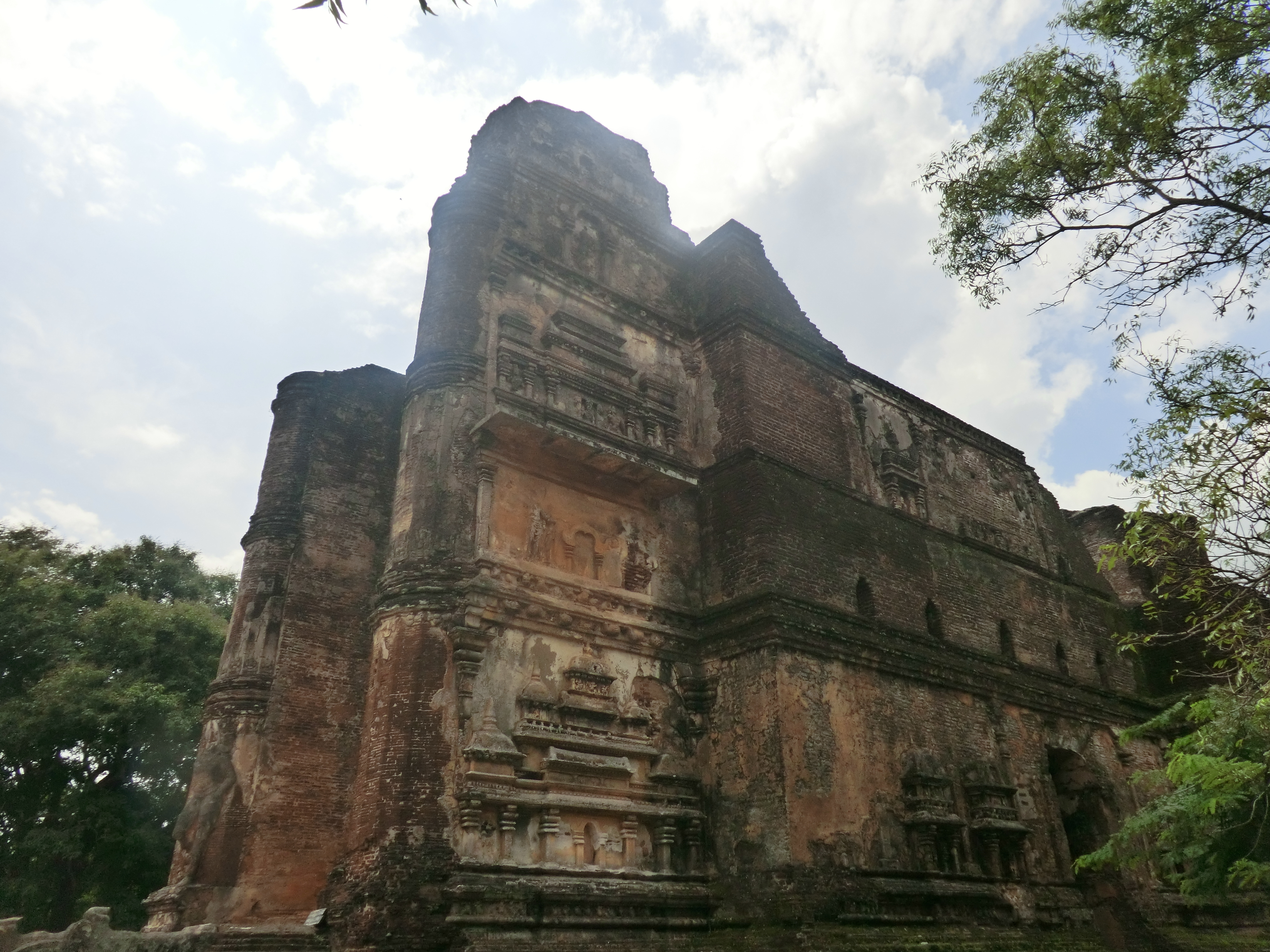 Ancient Architectural places in Sri Lanka