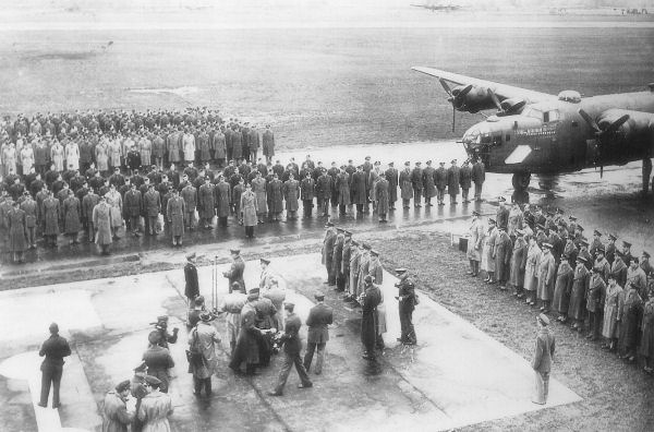 File:Shipdam-moh-ceremony.jpg