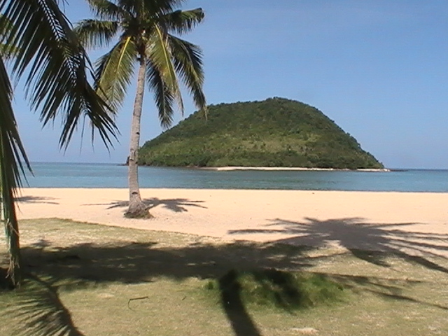 File:Sicogon and Clam Islands.jpg