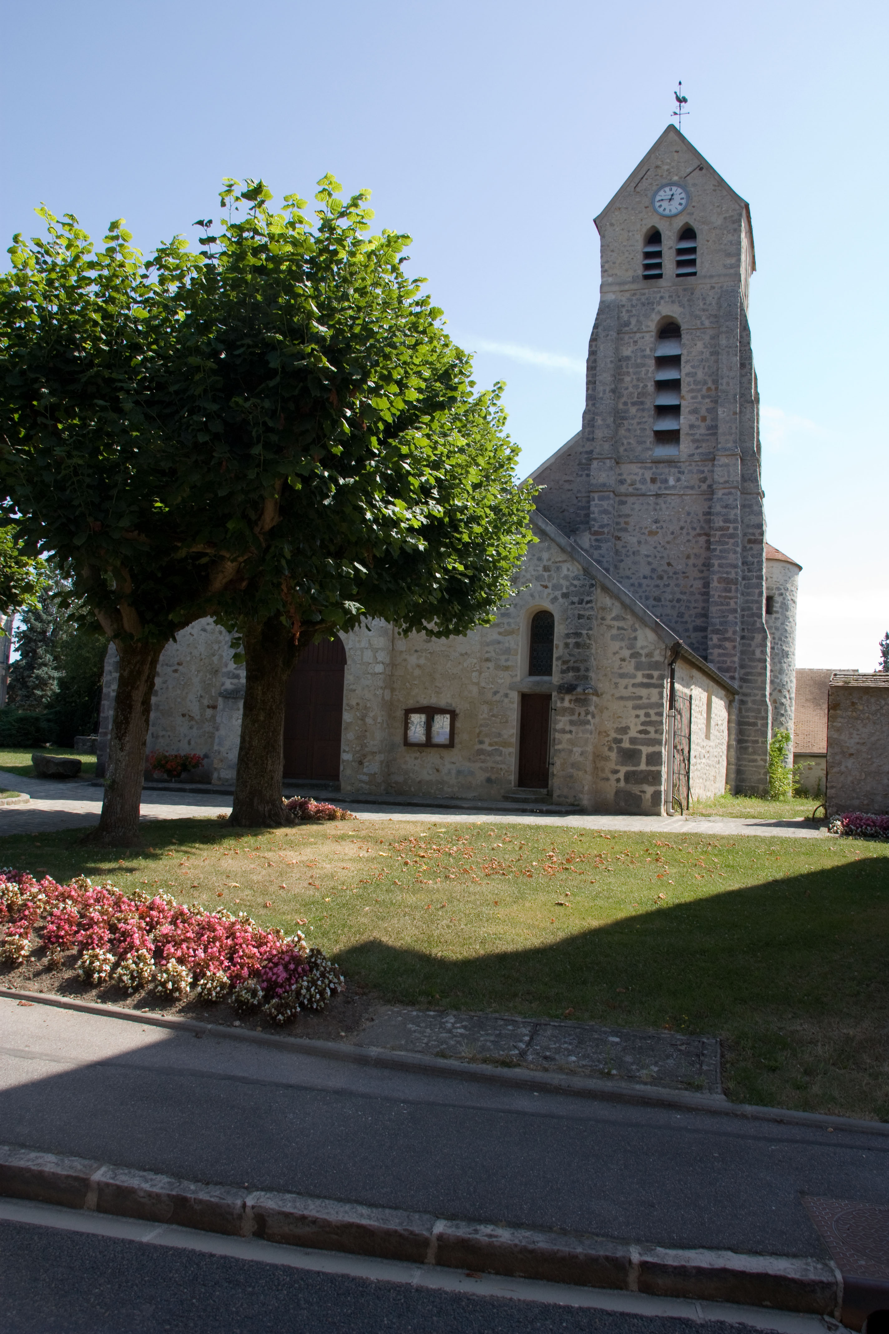 Eglise Saint-Aignan  France Île-de-France Essonne Soisy-sur-École 91840