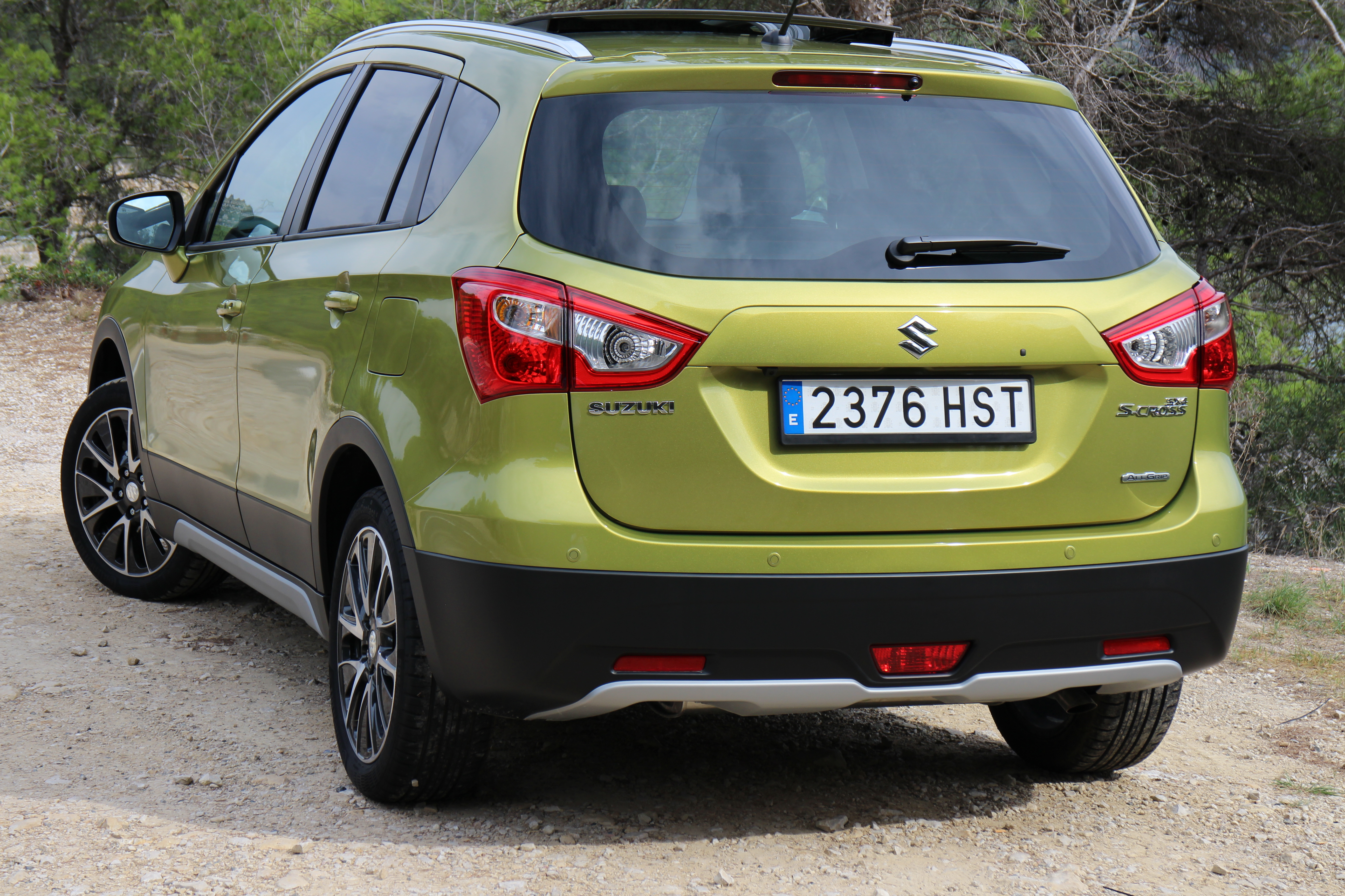 ファイル:Suzuki SX4 S-Cross (11138069205).jpg - Wikipedia