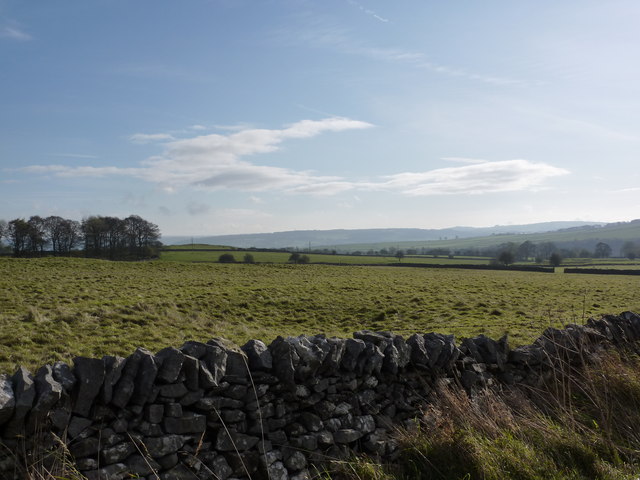 File:View across fields to Haddon Grove - geograph.org.uk - 1558301.jpg