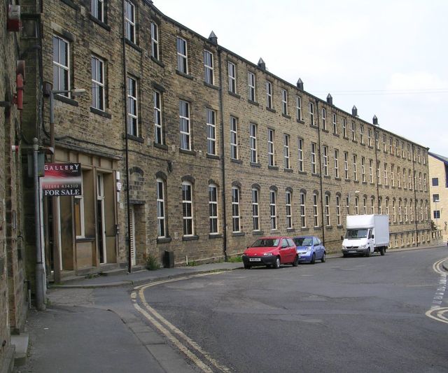 File:Wellington Mills - Plover Road, New Hey Road - geograph.org.uk - 815040.jpg