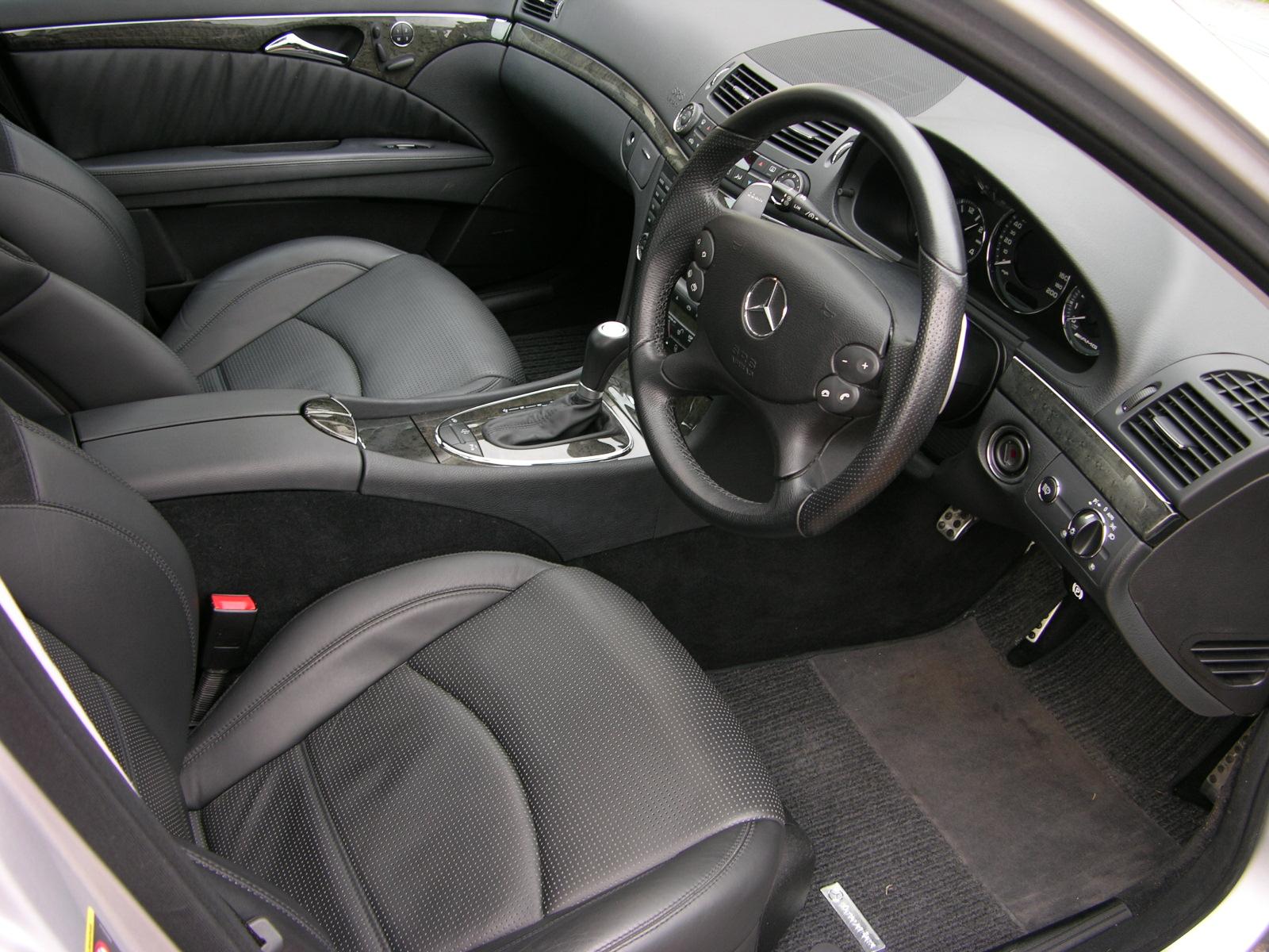 File:Mercedes-Benz AMG V8 - Interior.jpg - Wikimedia Commons