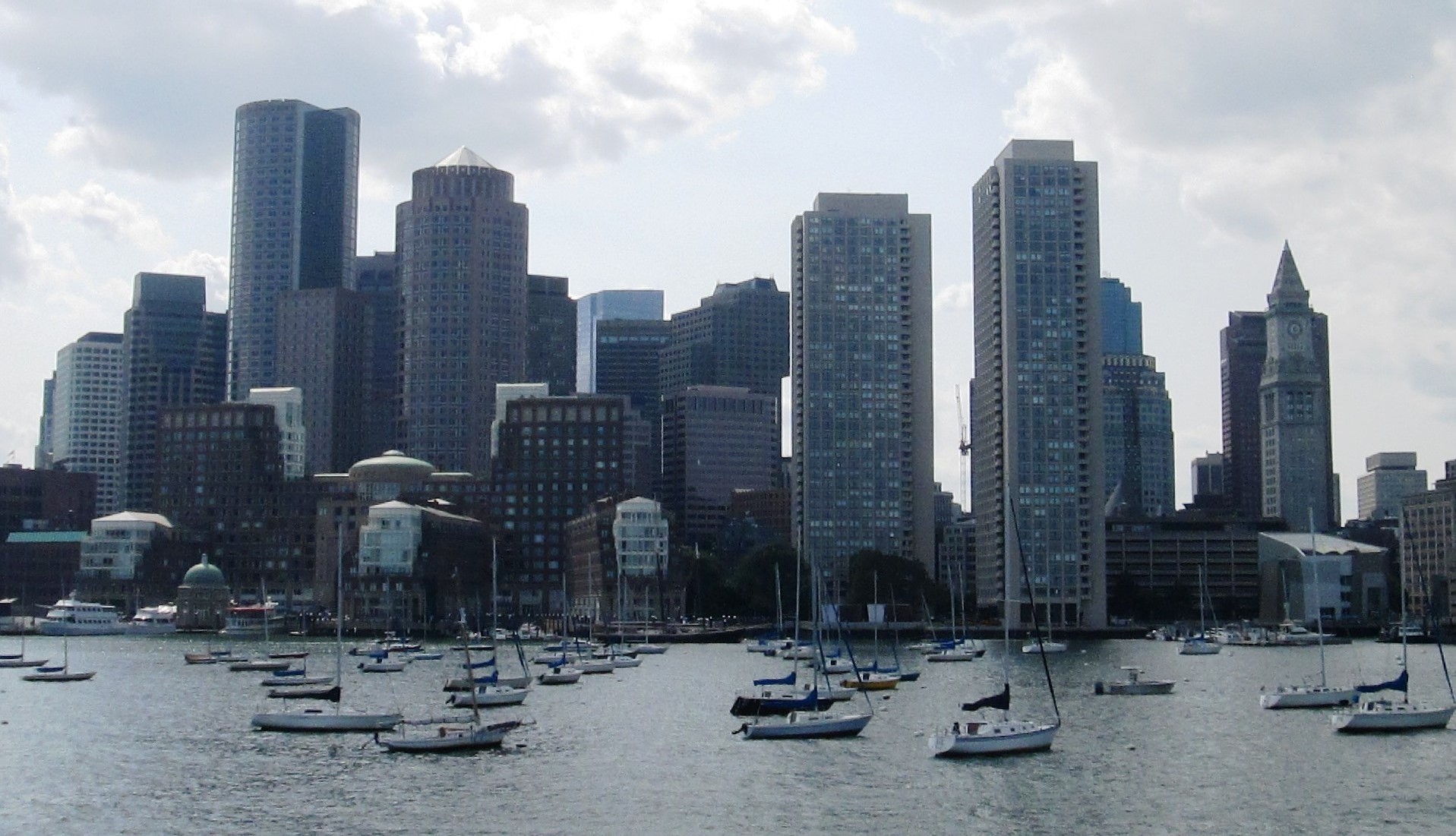 Boston Skyline from the Harbor: International Place - Boston Harbor  BeaconBoston Harbor Beacon