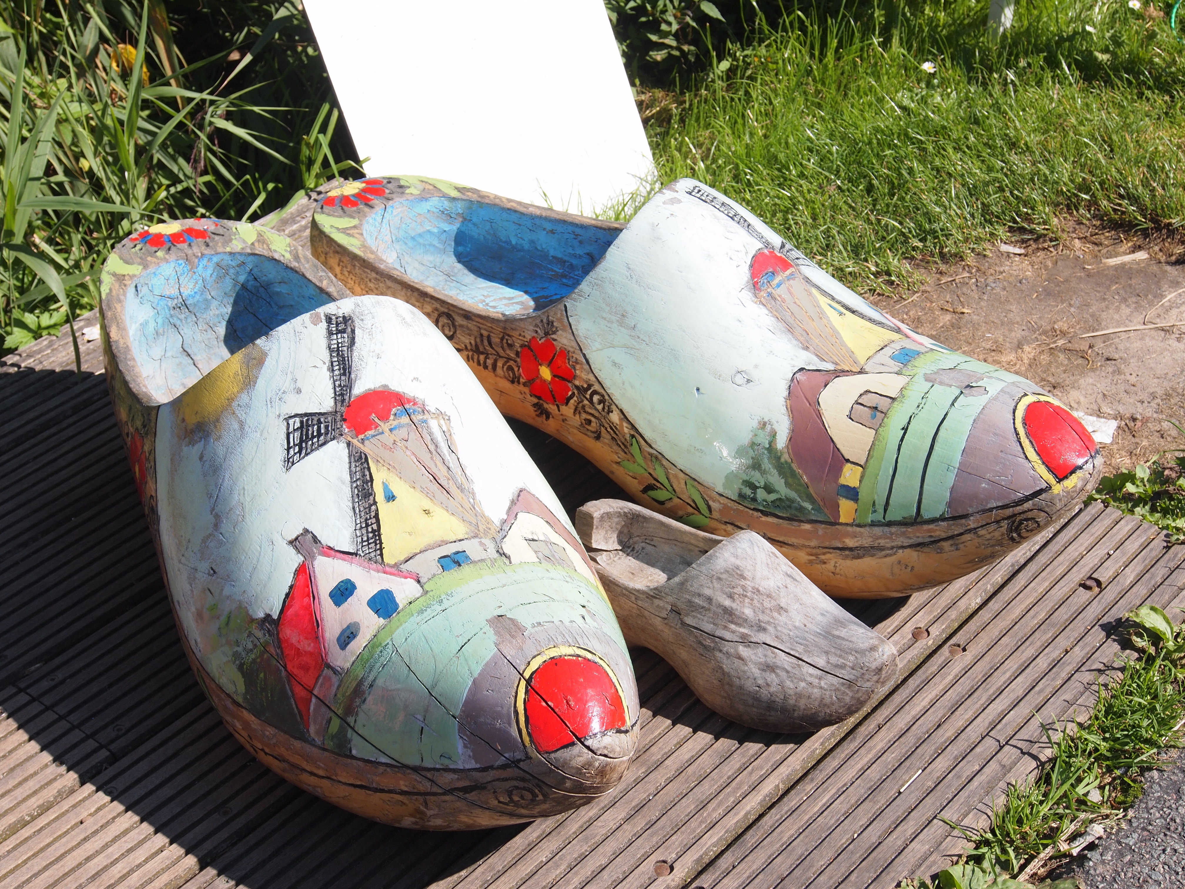 Beautiful Traditional Footwear From Around The World 