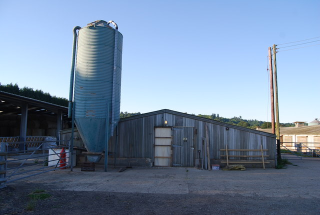 File:Chicken Shed, Colehurst Farm - geograph.org.uk - 1381345.jpg